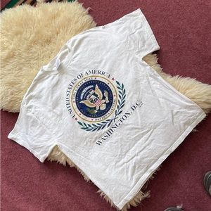 Vintage 90s Seal Of The President Washington D.C.
White T-Shirt Size Medium USA